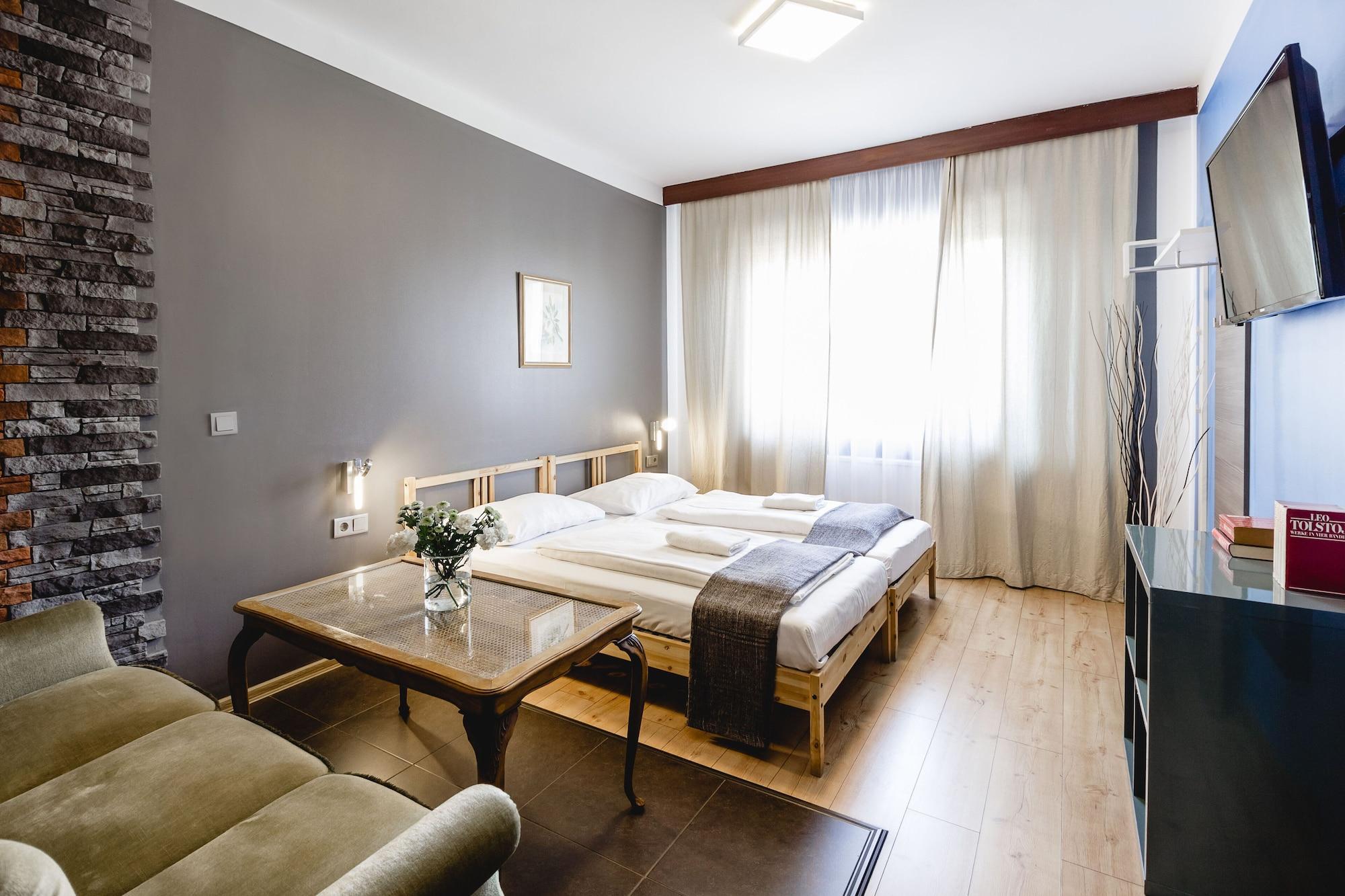 Hoffinger Hotel